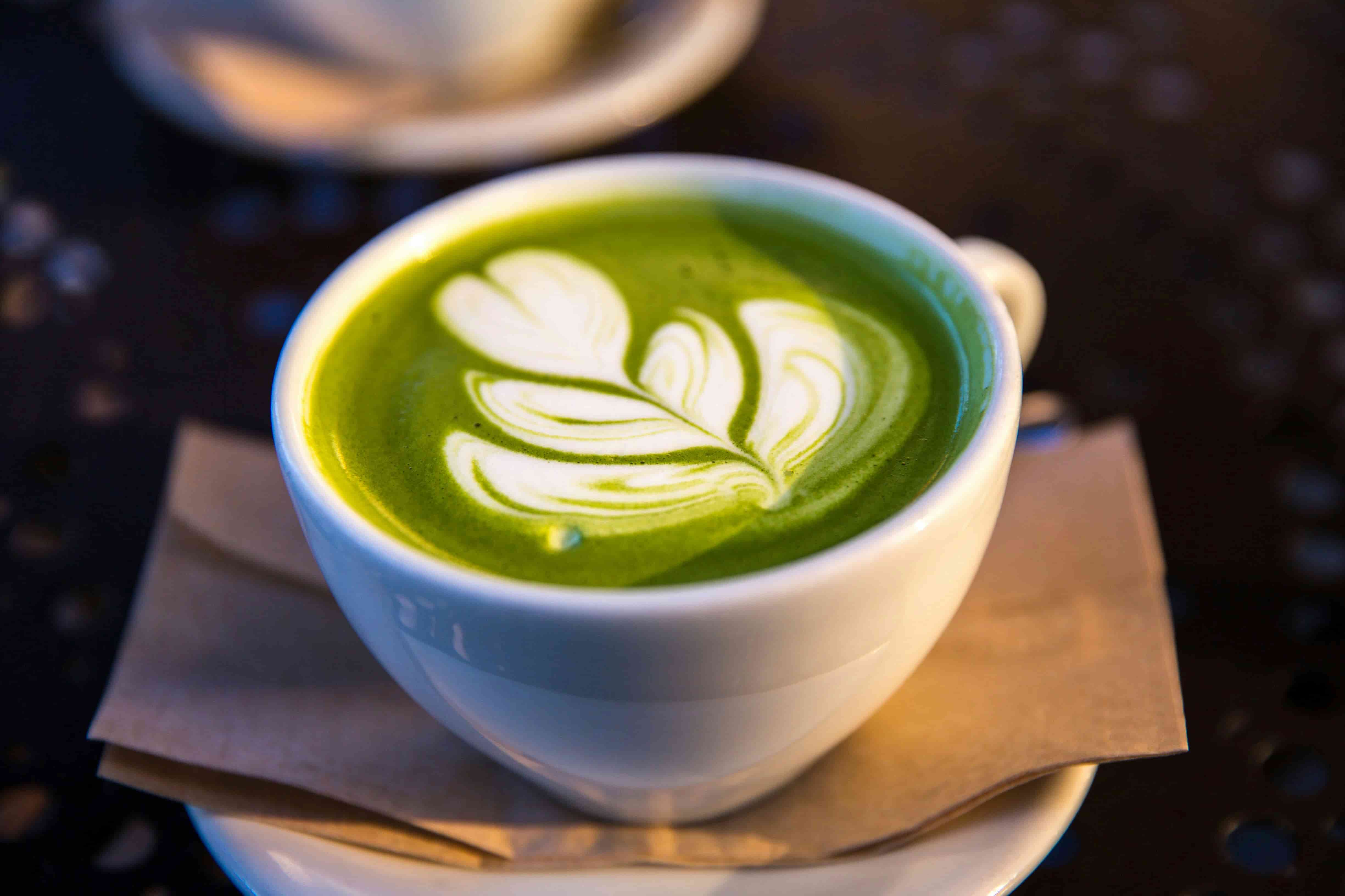 Matcha in einer Schale